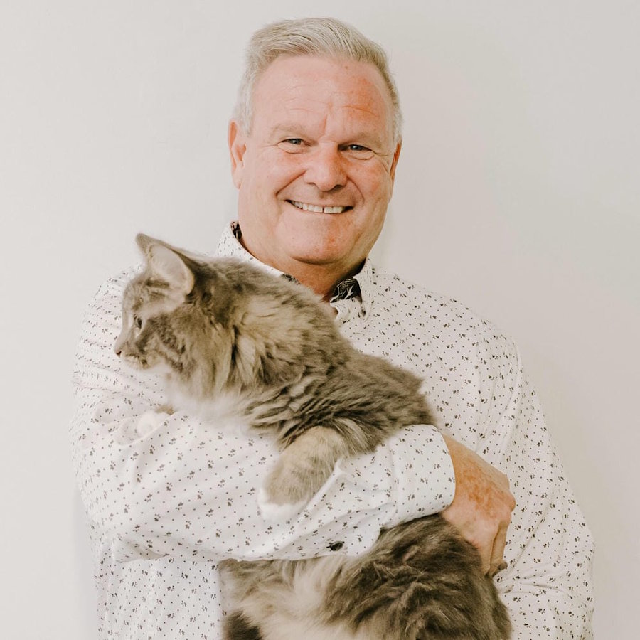 Jim Flieler with cat